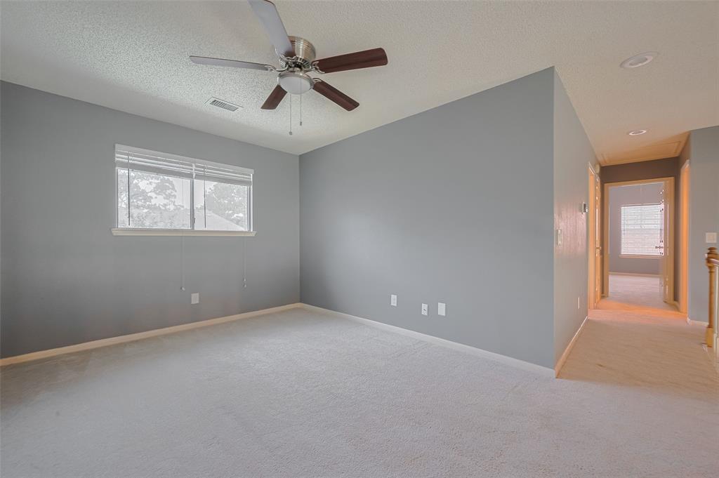 Listing images