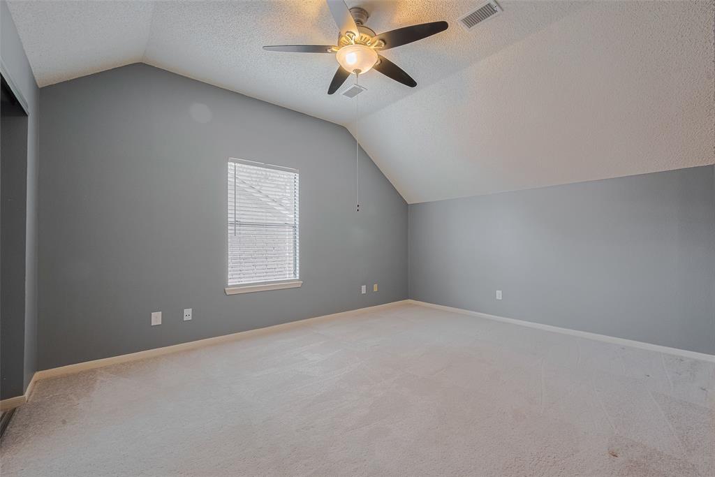 Listing images