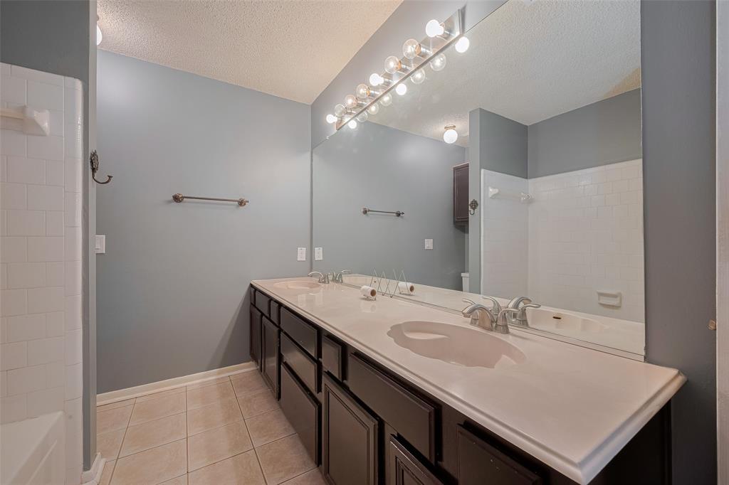 Listing images