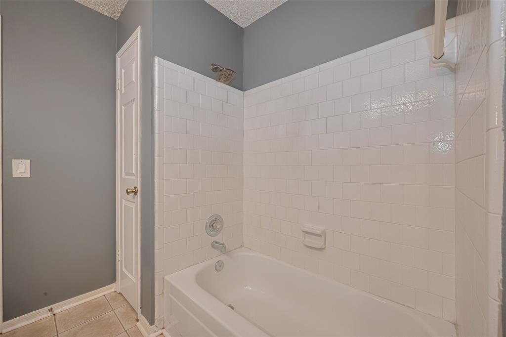 Listing images
