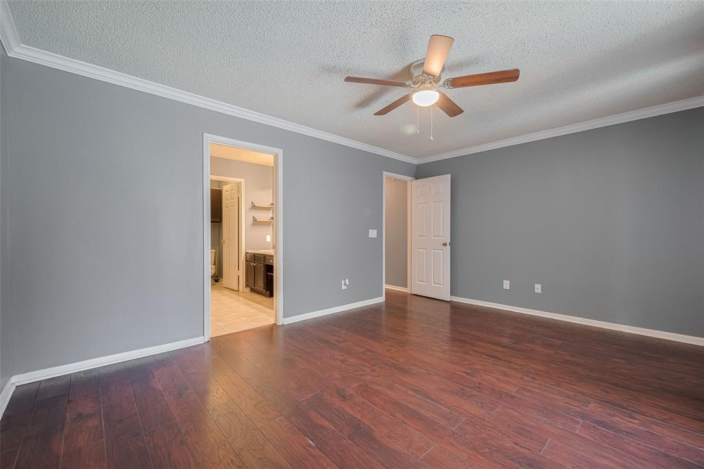 Listing images