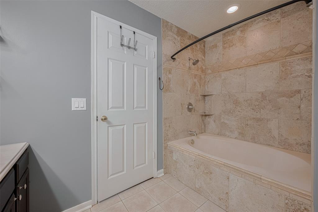 Listing images