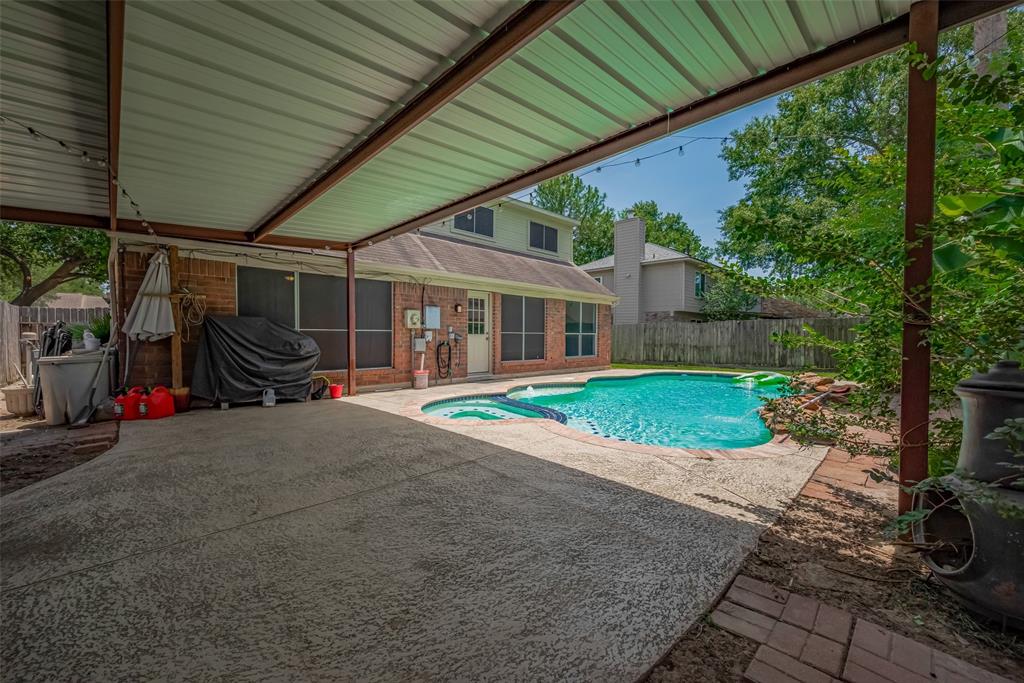 Listing images