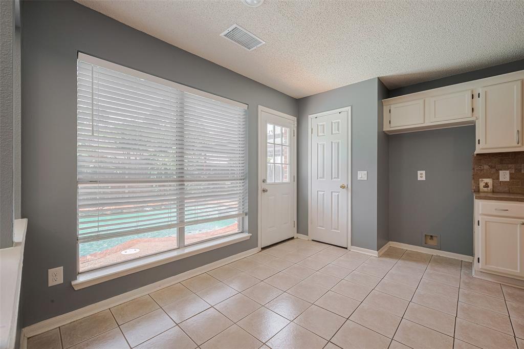 Listing images