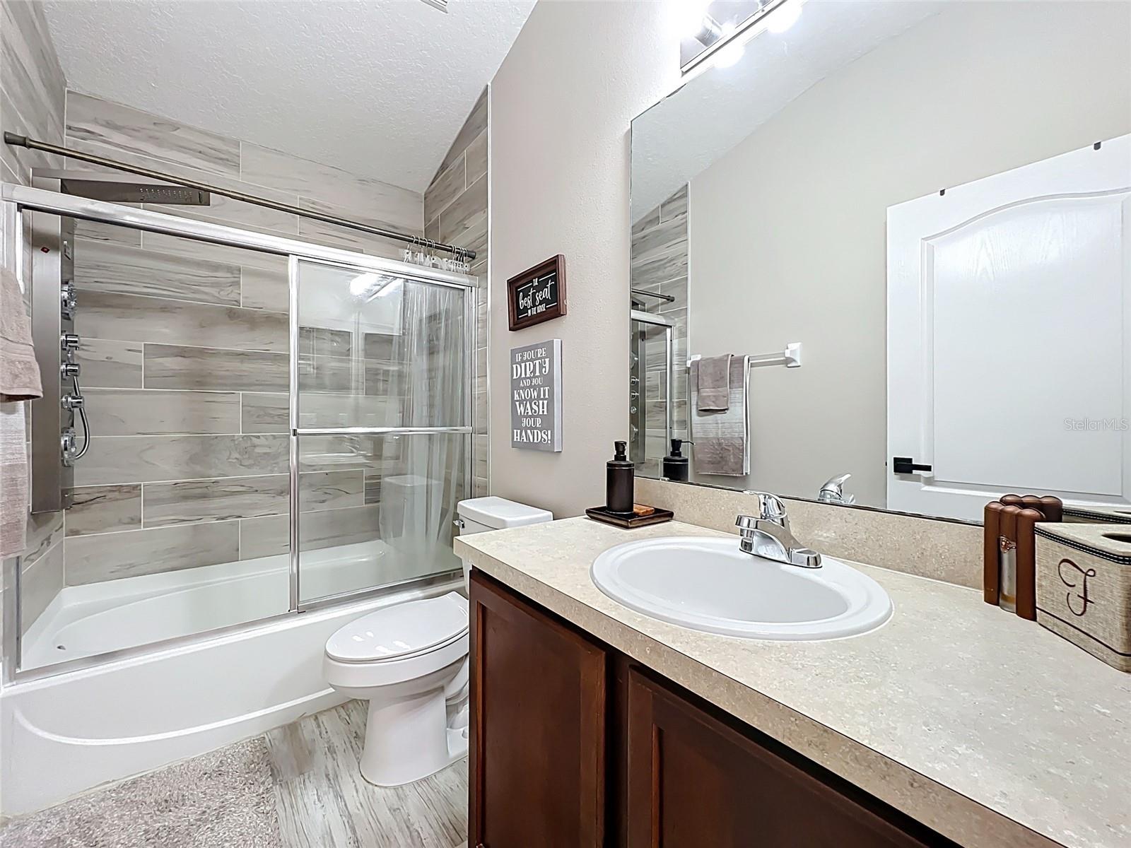 Listing images