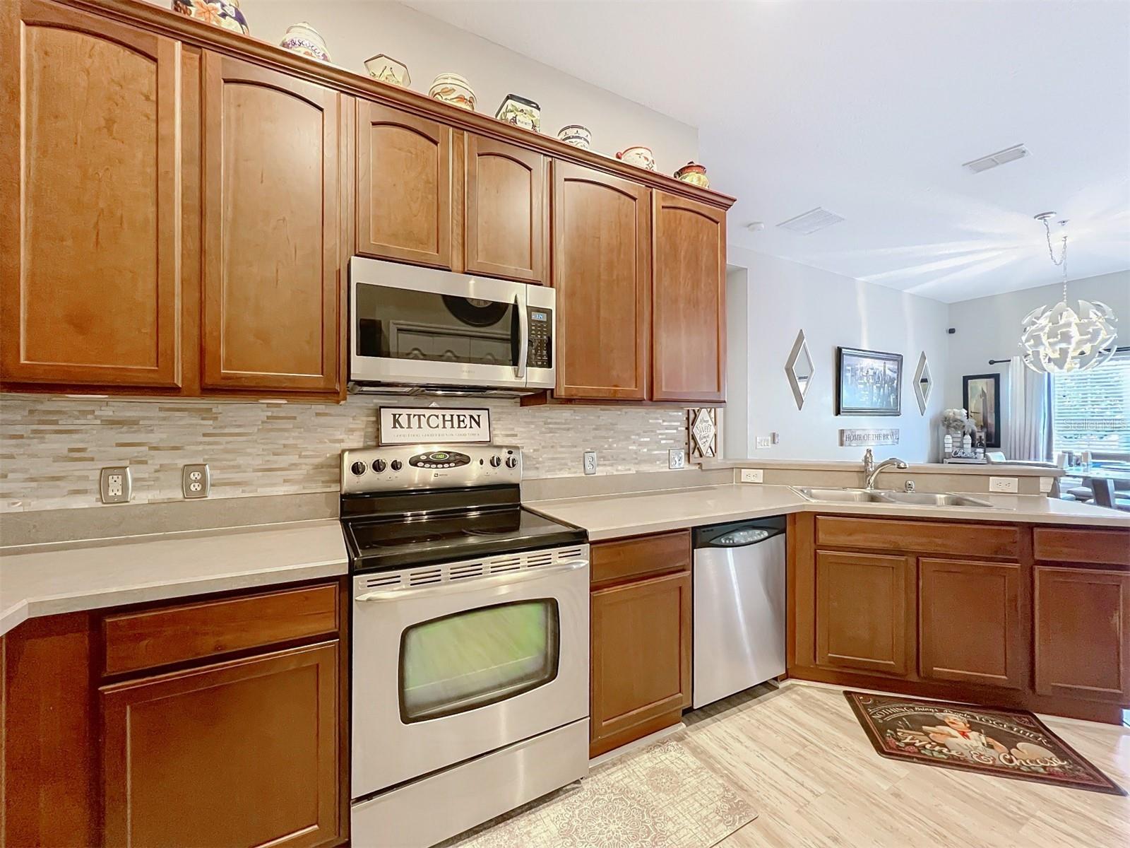Listing images