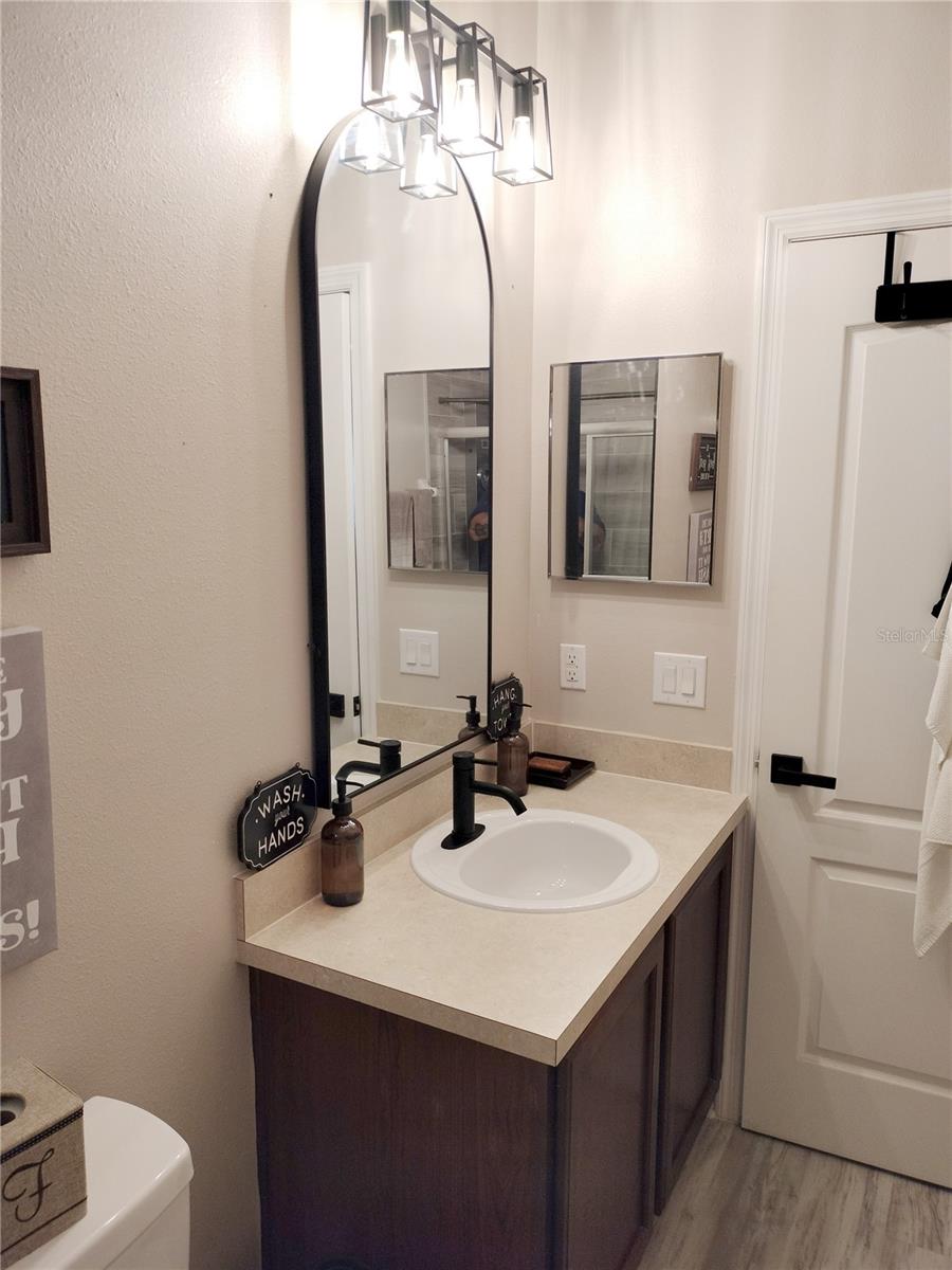 Listing images