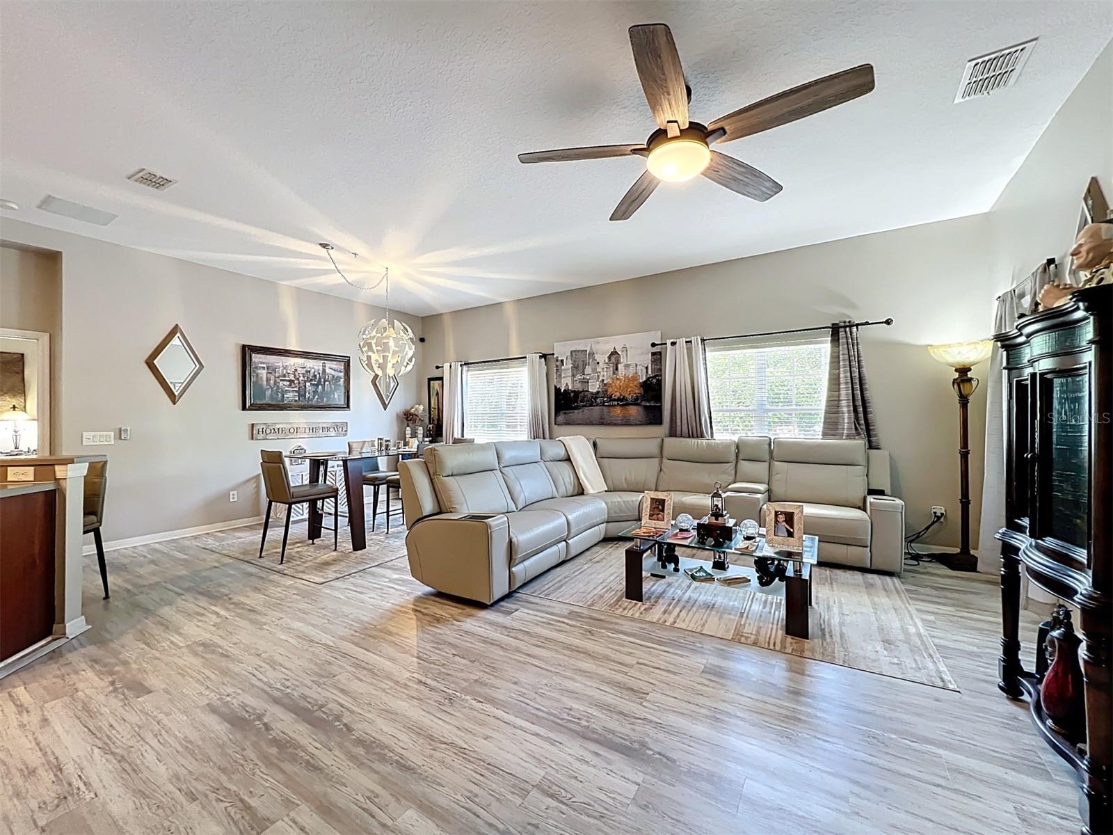 Listing images