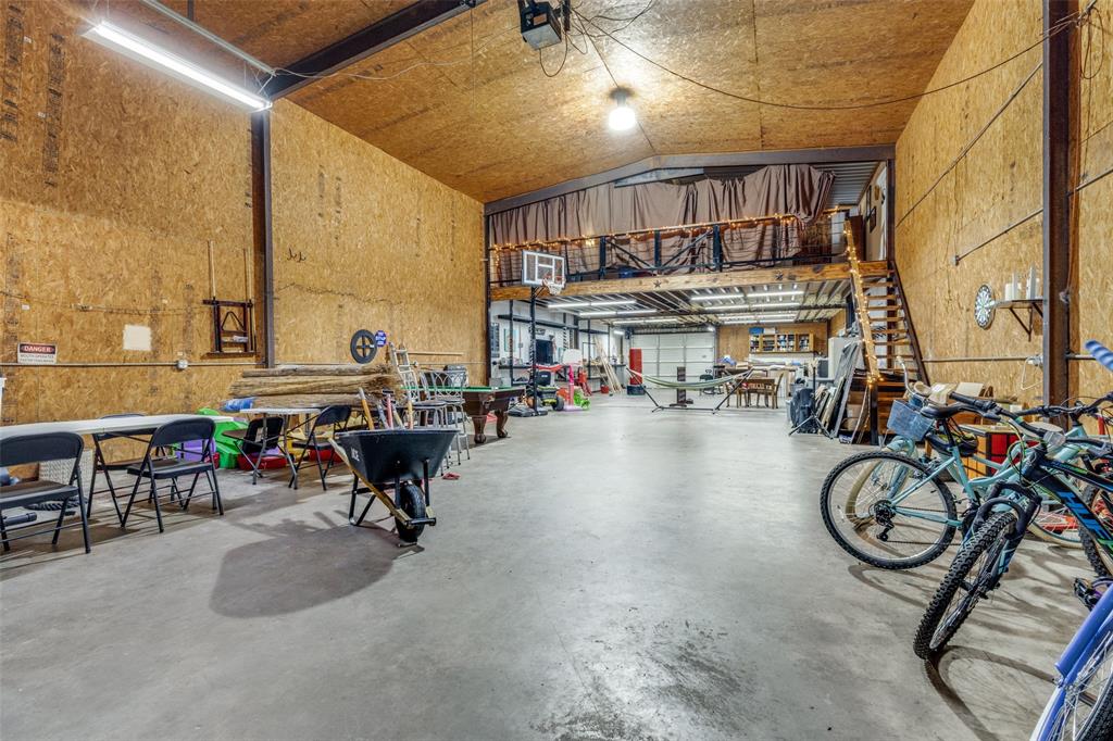 Listing images