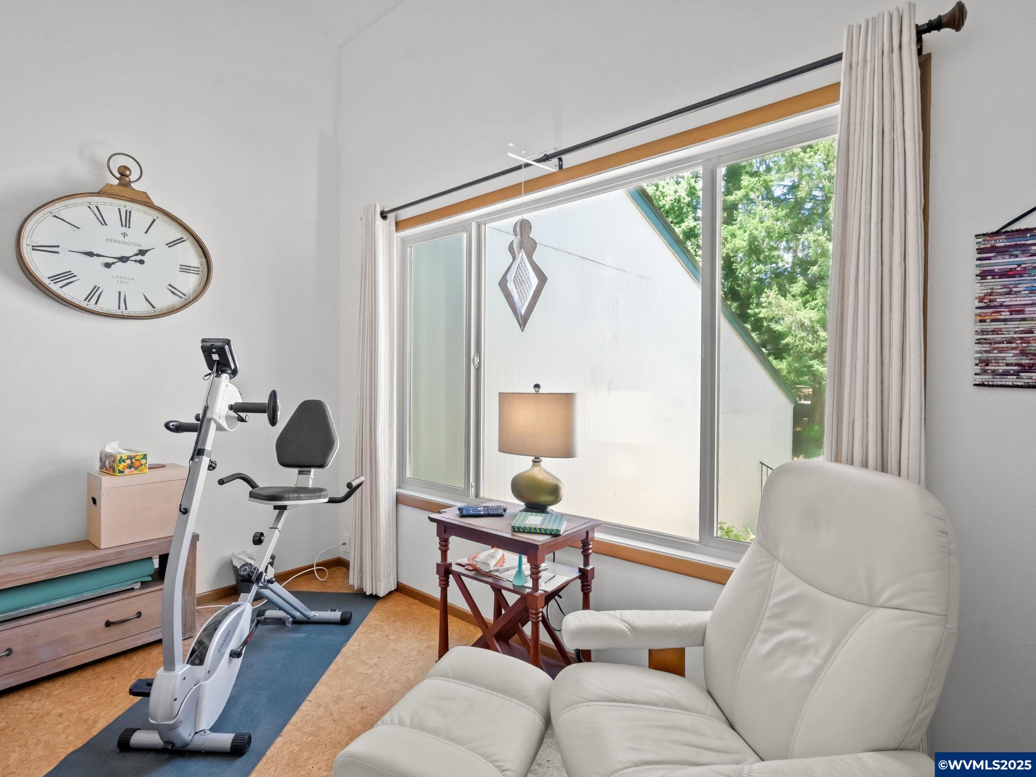 Listing images