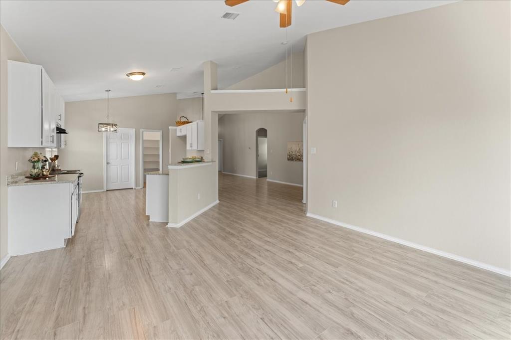 Listing images