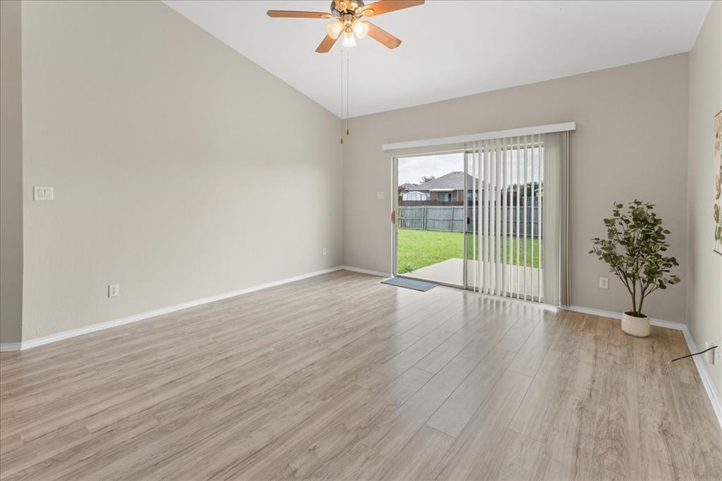 Listing images