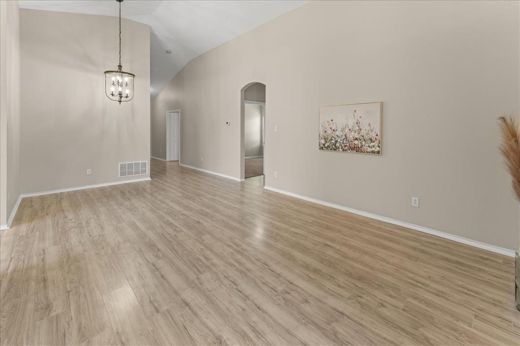 Listing images
