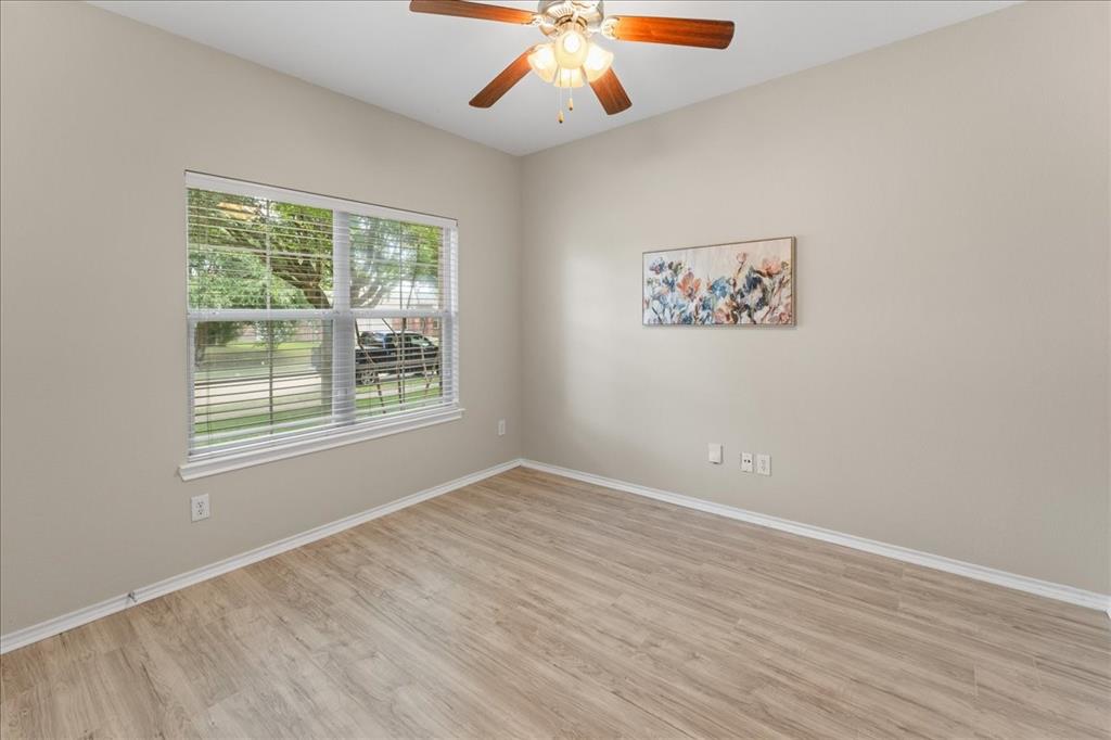 Listing images
