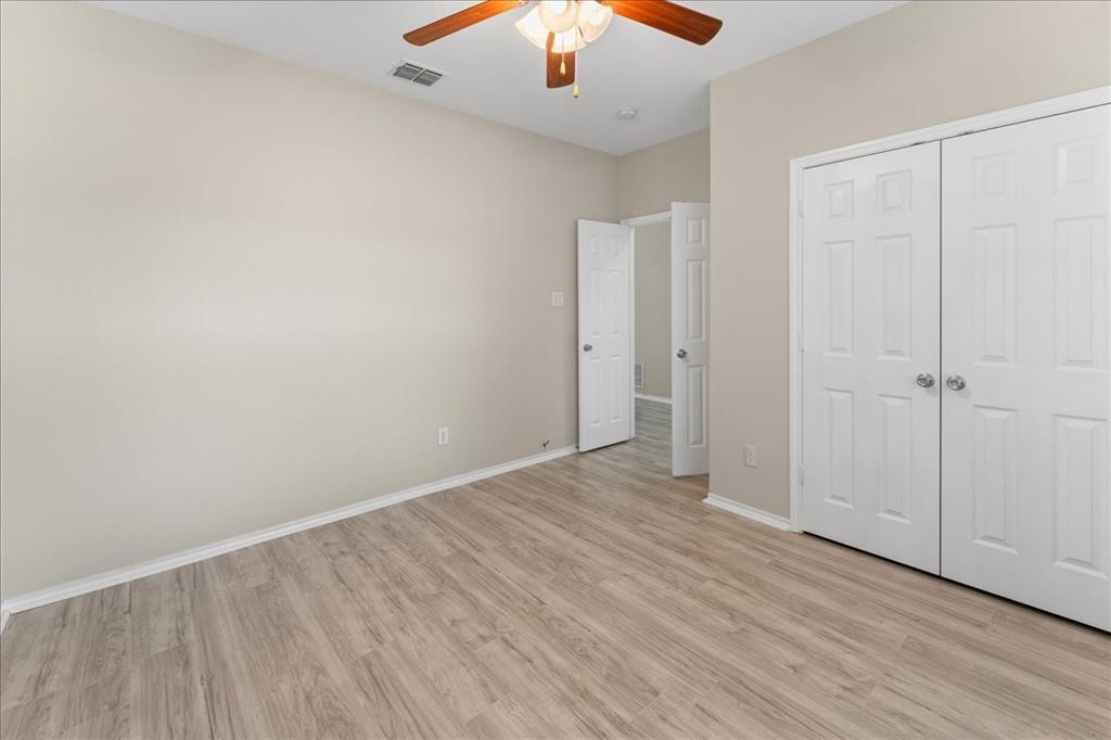 Listing images