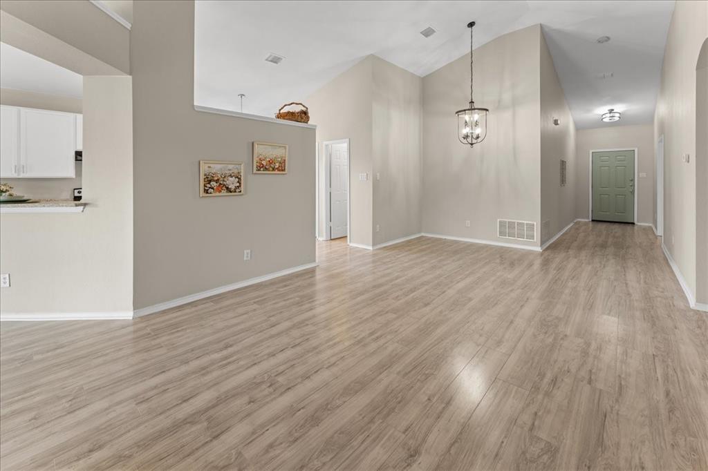 Listing images
