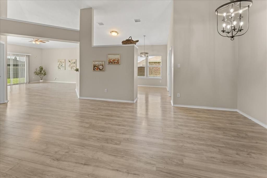 Listing images