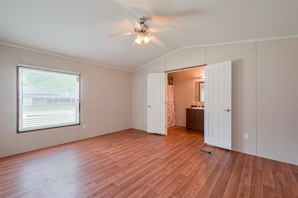 Listing images