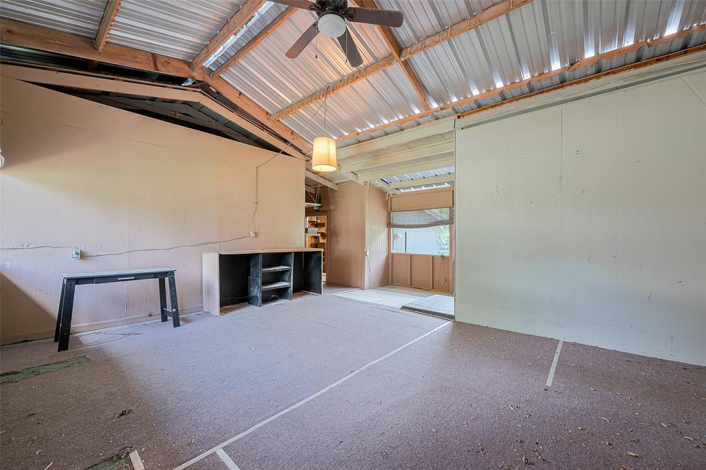 Listing images