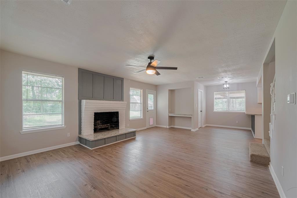 Listing images