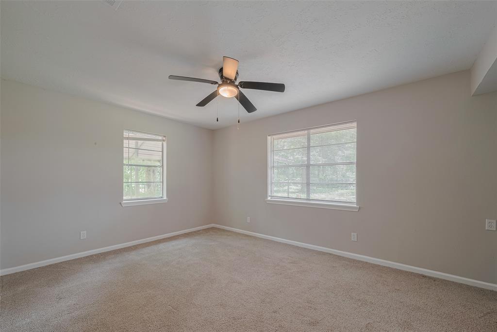 Listing images