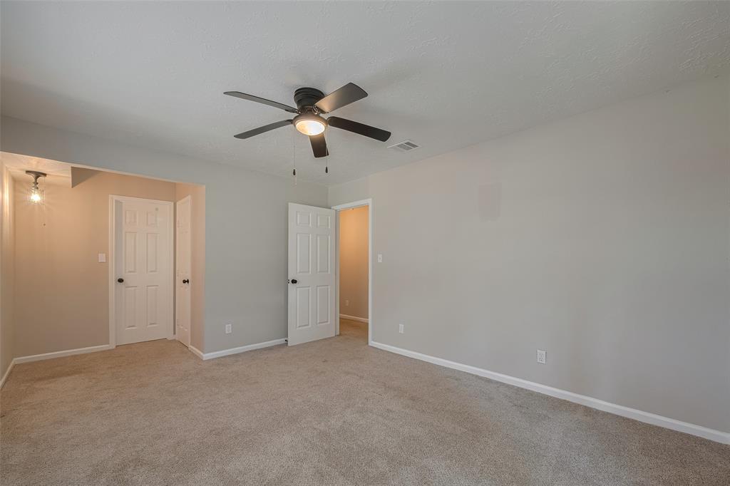 Listing images