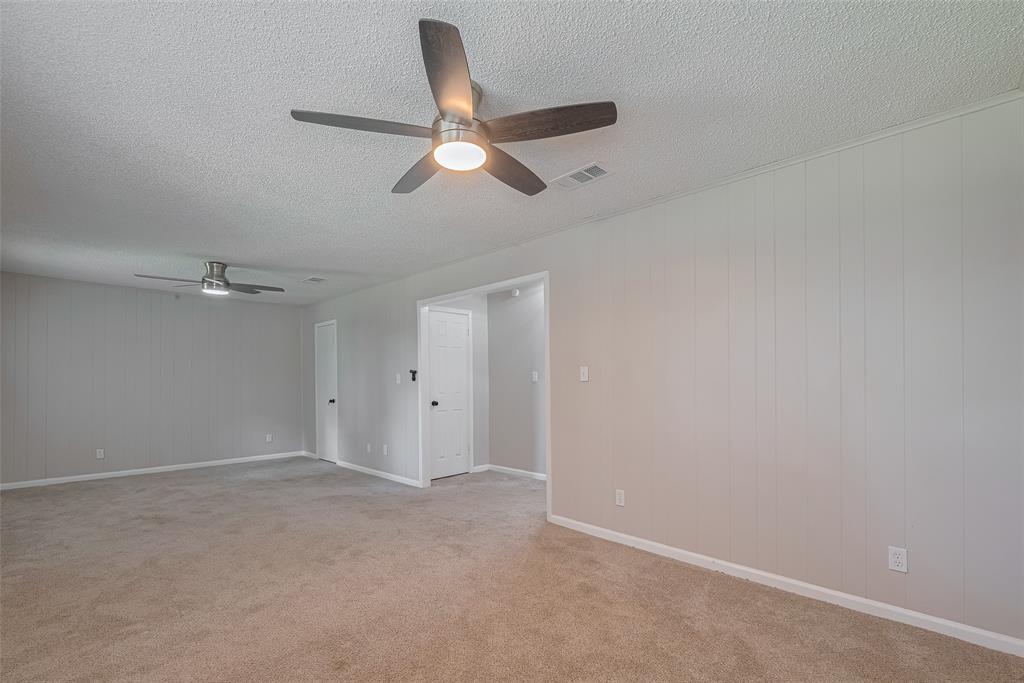 Listing images