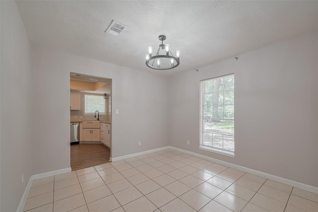 Listing images