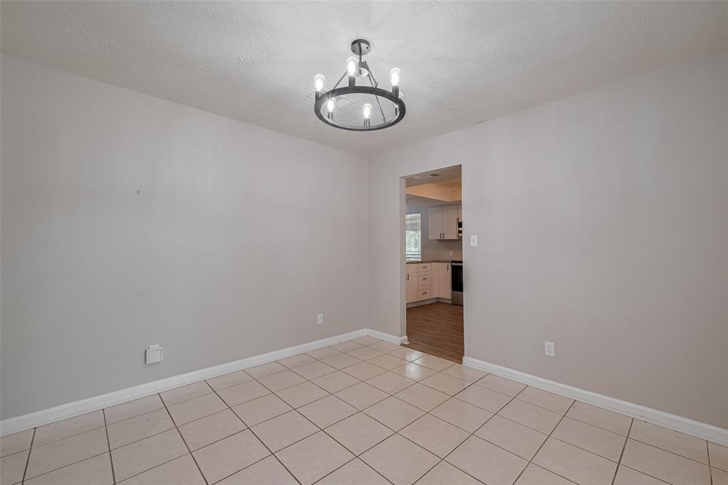 Listing images