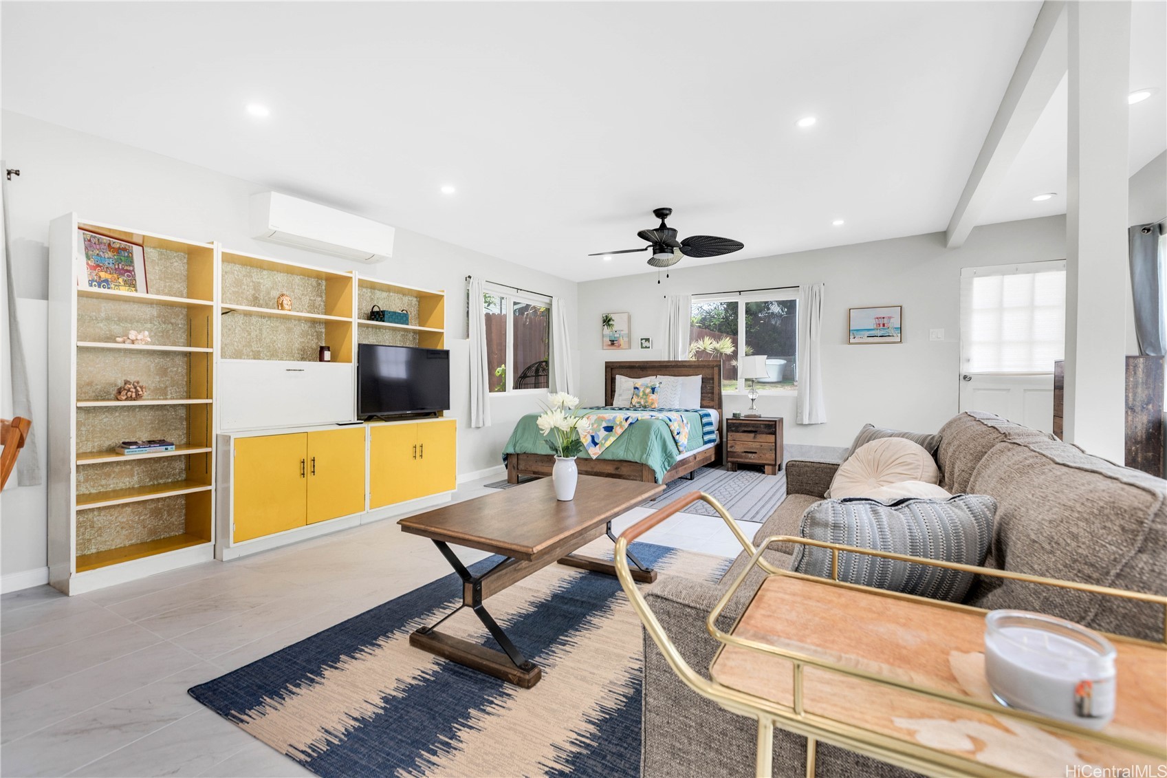 Listing images