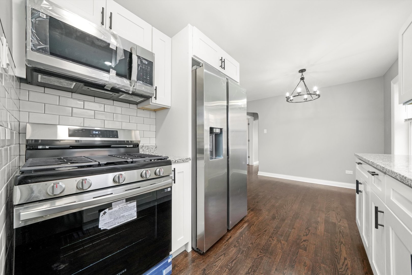 Listing images