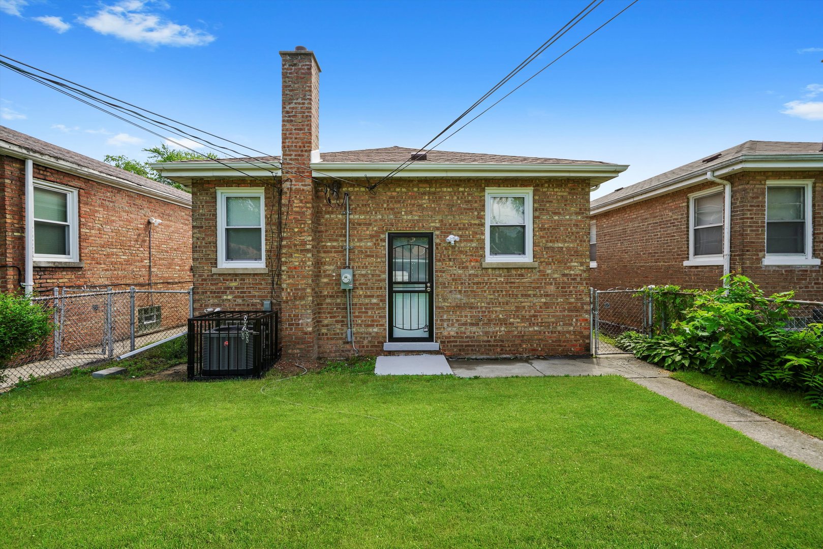 Listing images