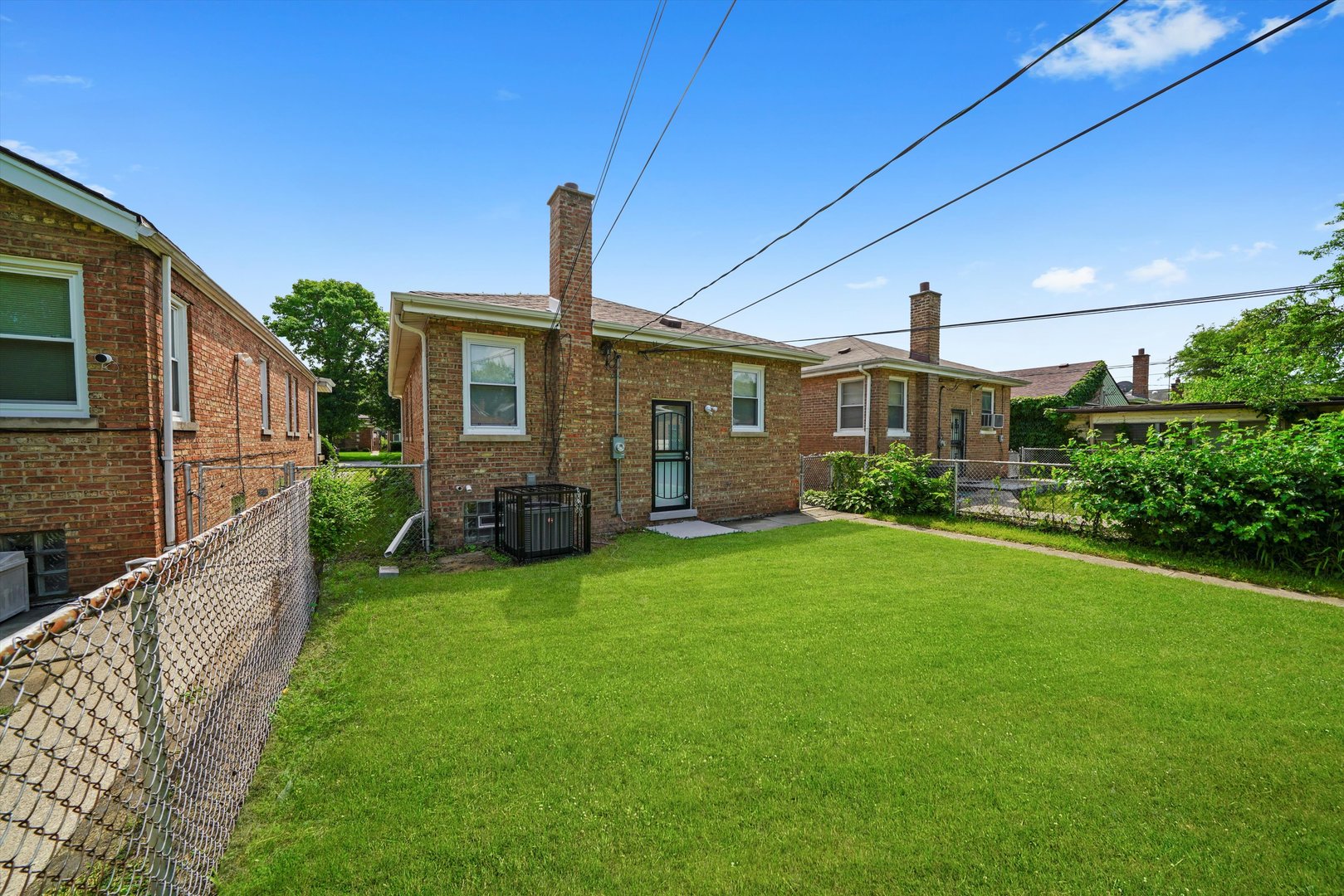 Listing images