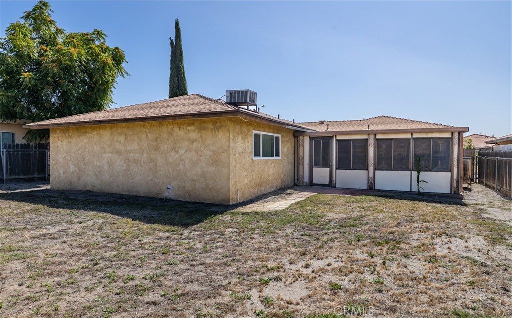 Listing images
