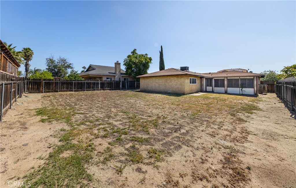Listing images