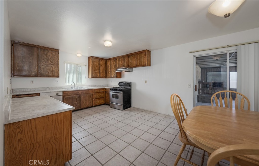 Listing images