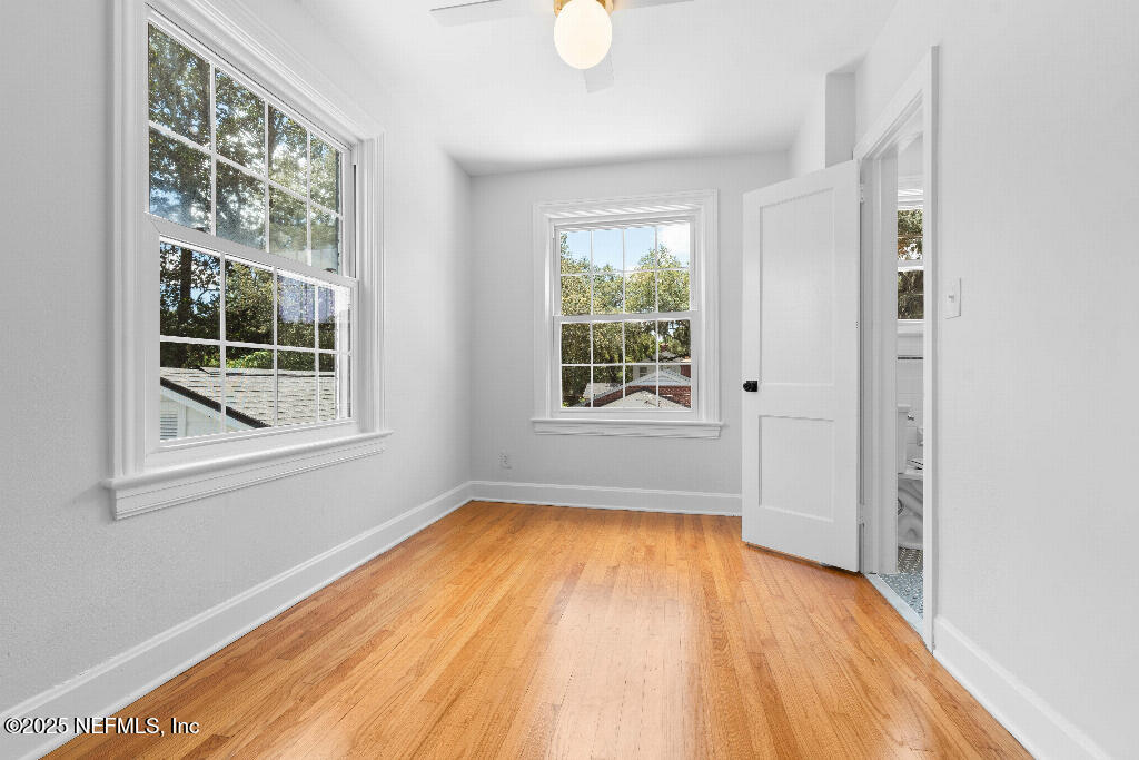 Listing images
