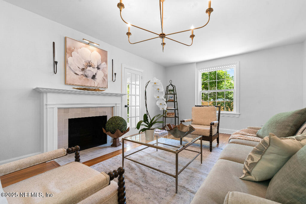 Listing images