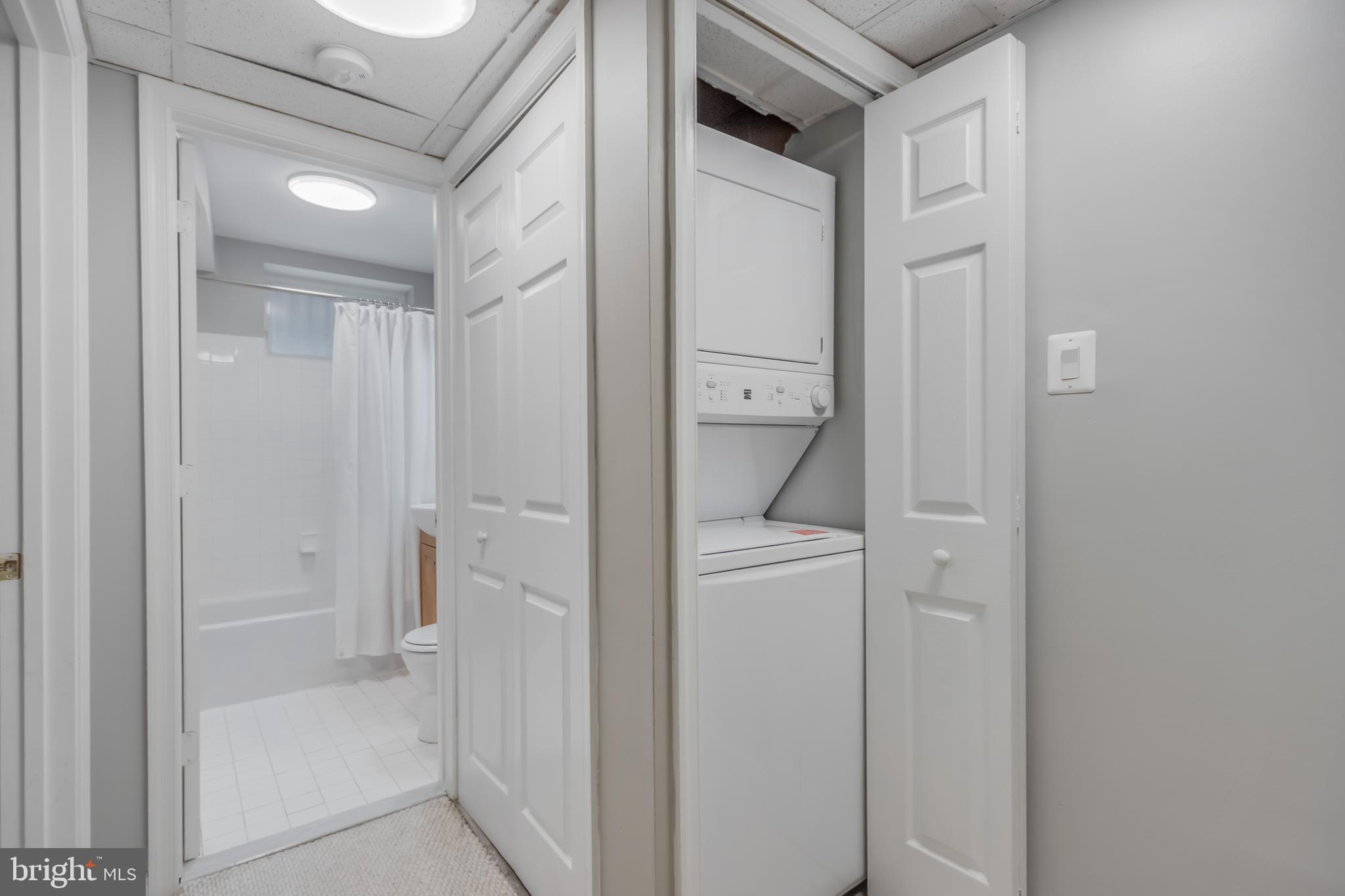 Listing images