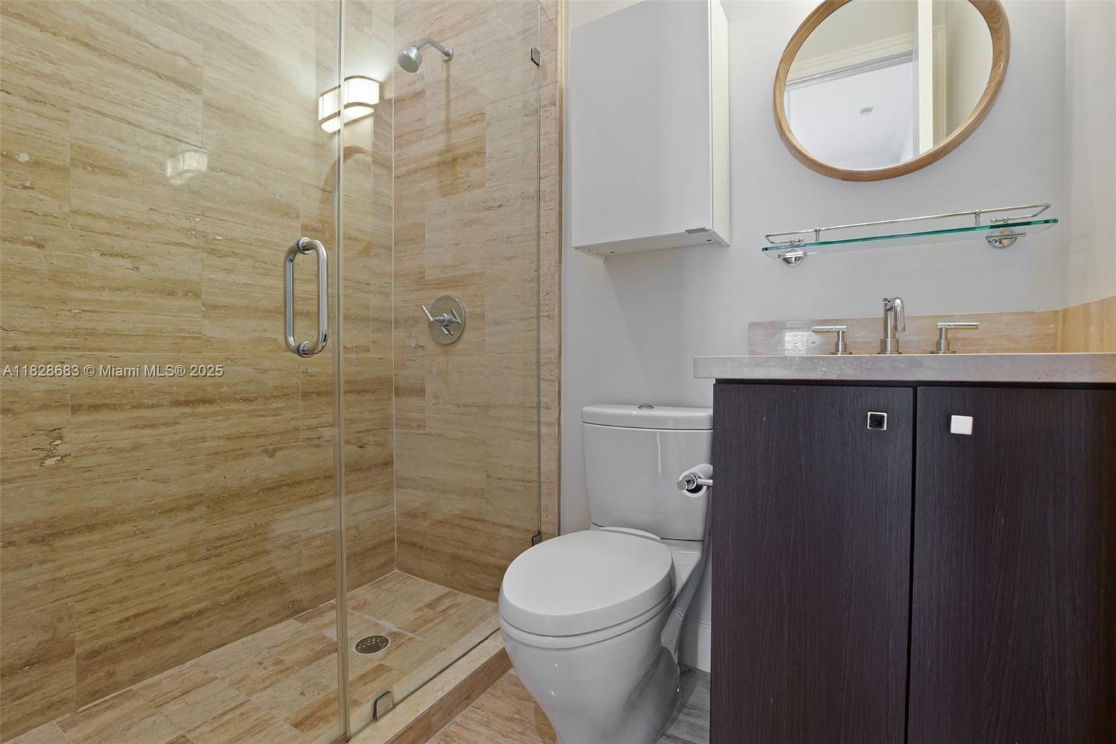 Listing images