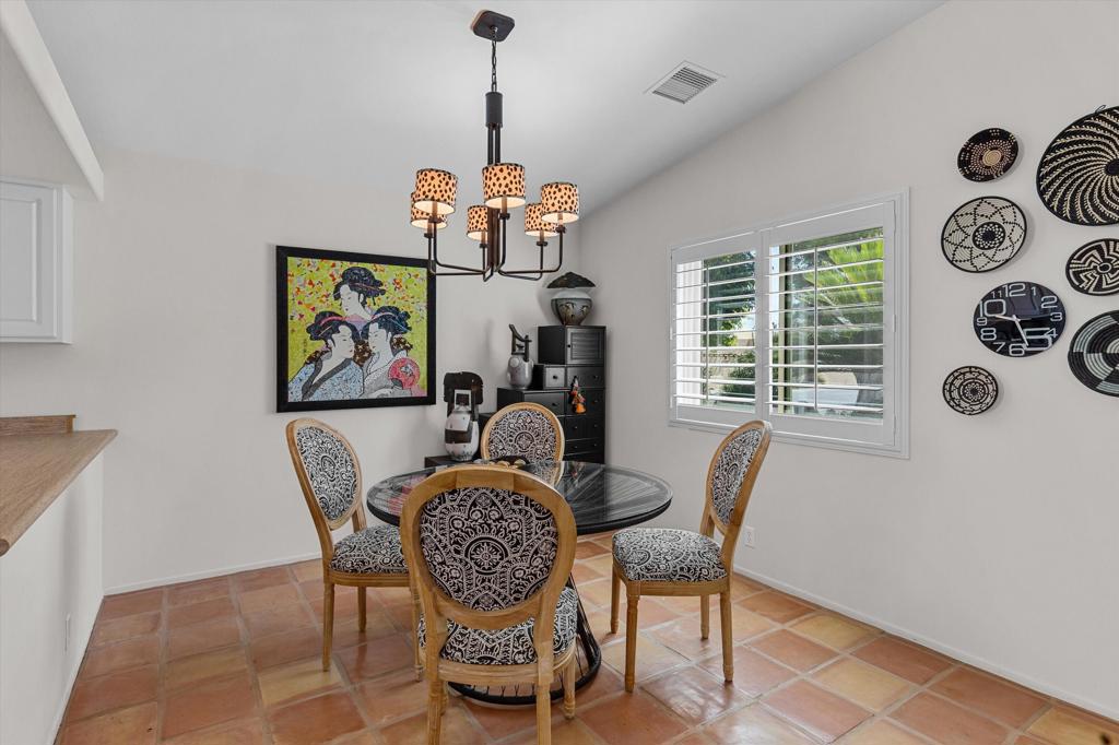 Listing images