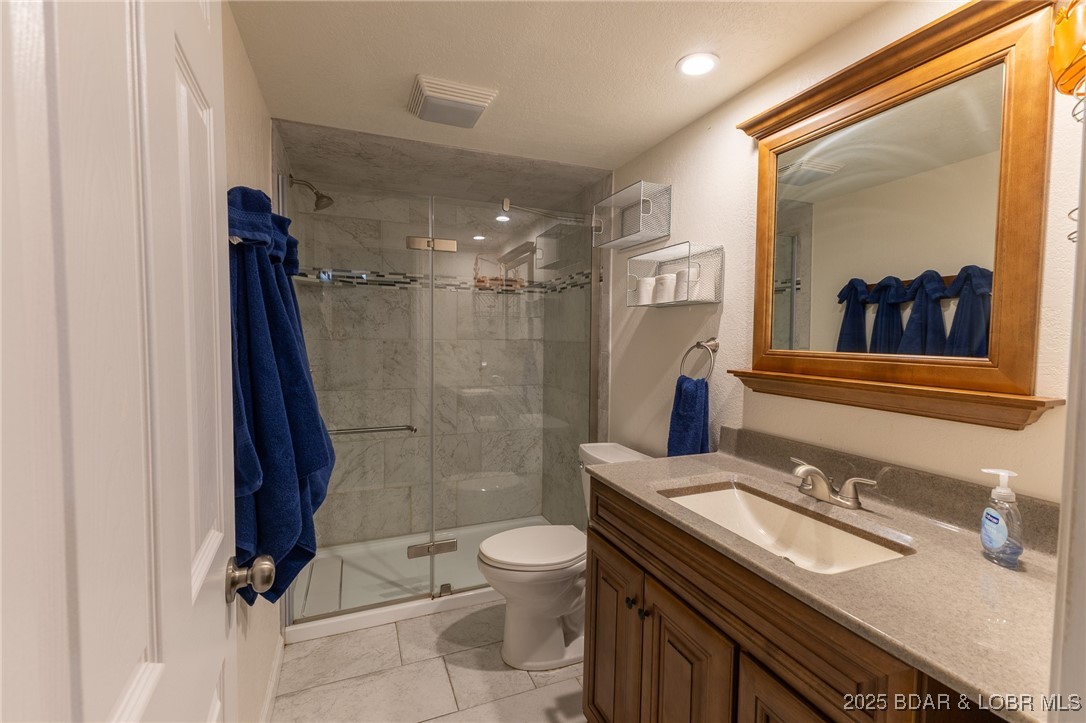 Listing images