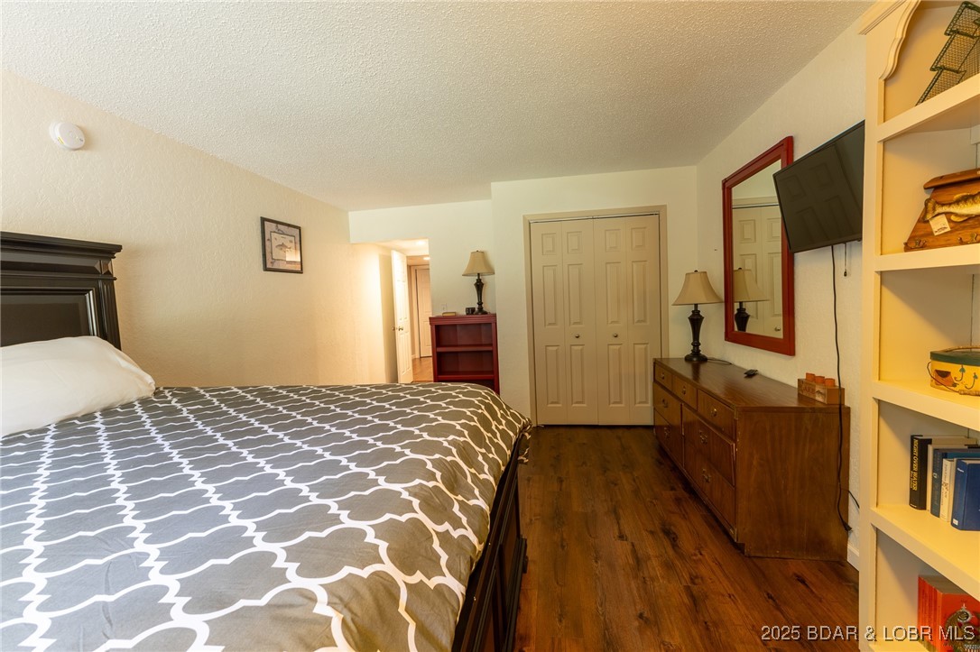 Listing images