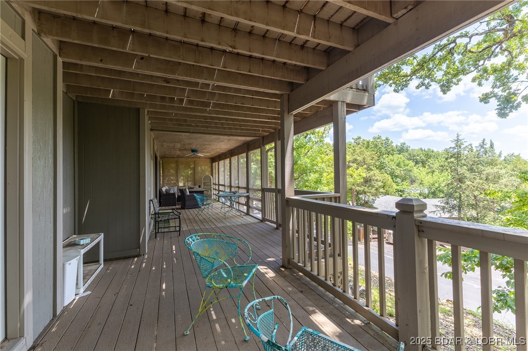 Listing images