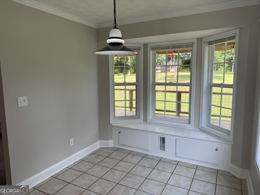 Listing images