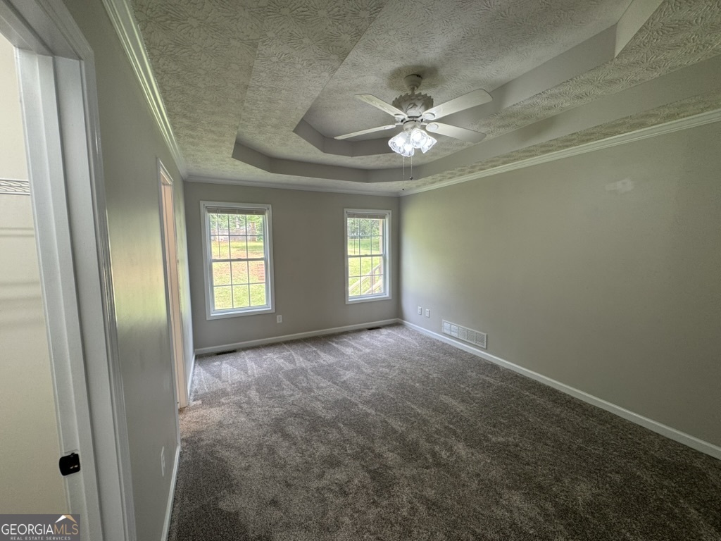 Listing images