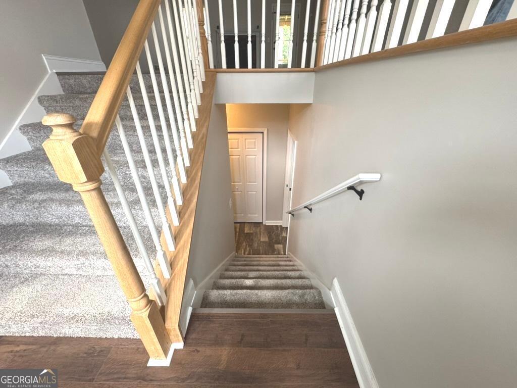 Listing images