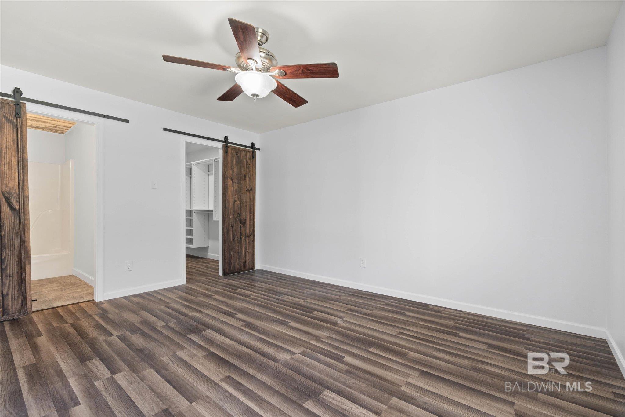 Listing images