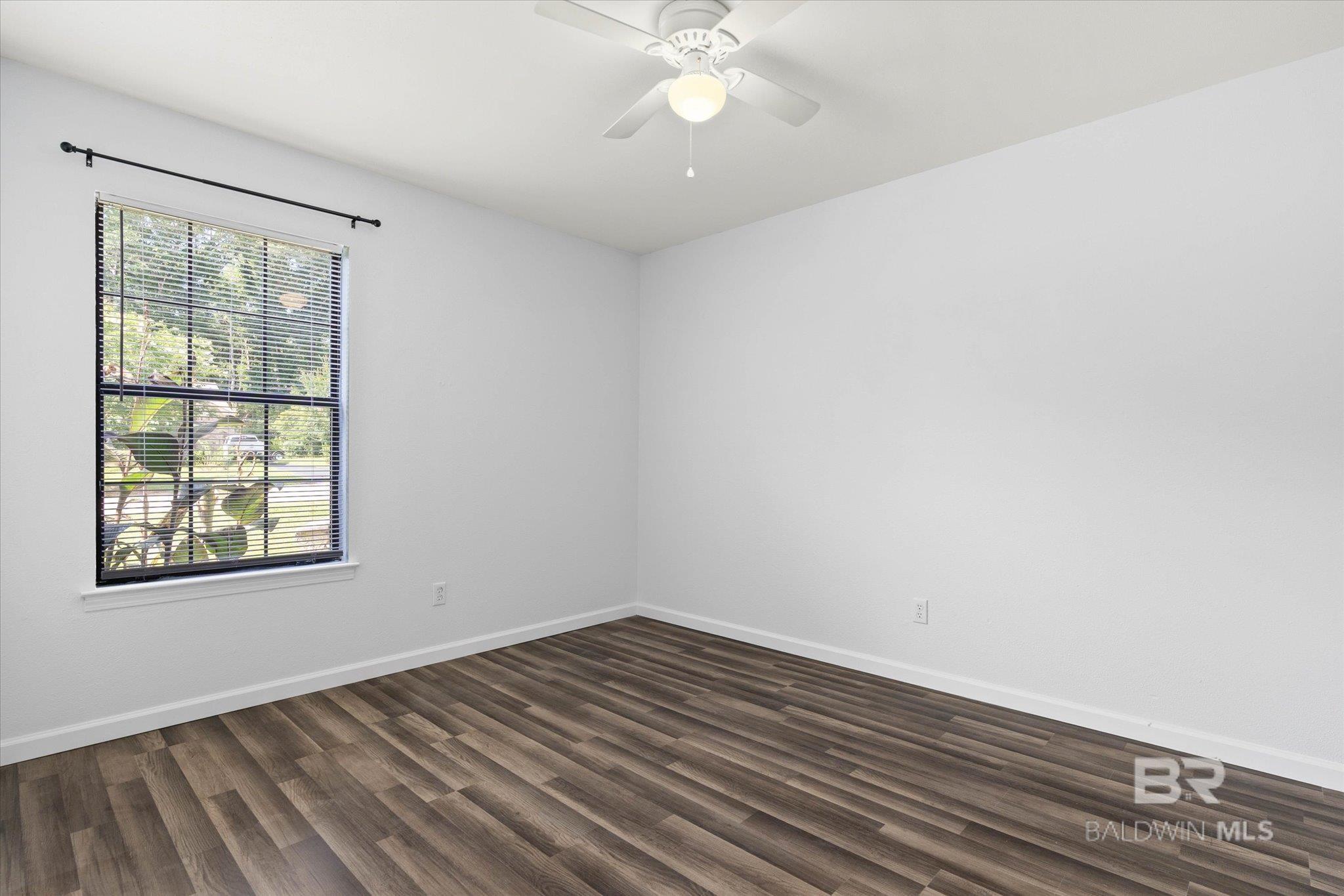 Listing images
