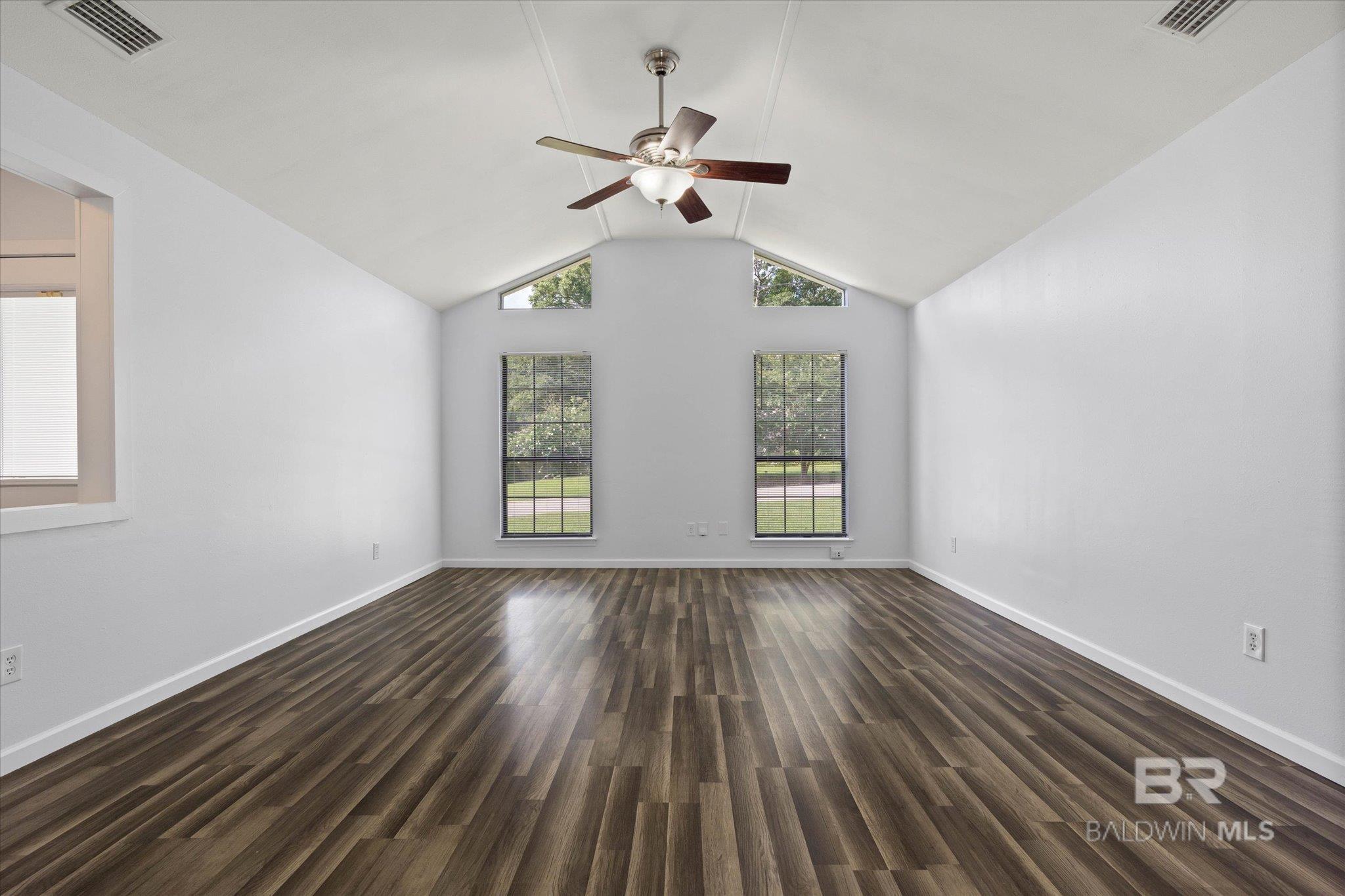Listing images